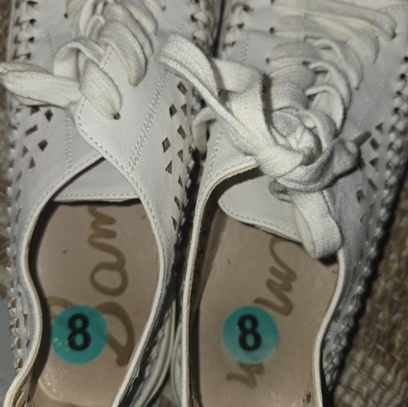 Women's Sz 8 White Casual Sneakers Sam Edelman Leather Lining - Picture 3 of 4